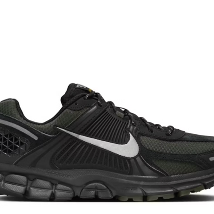 Nike Zoom Vomero 5 Black Sequoia