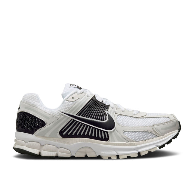 Nike Zoom Vomero 5 White Black