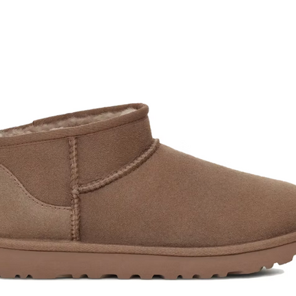 Bota UGG Classic Ultra Mini Caribú