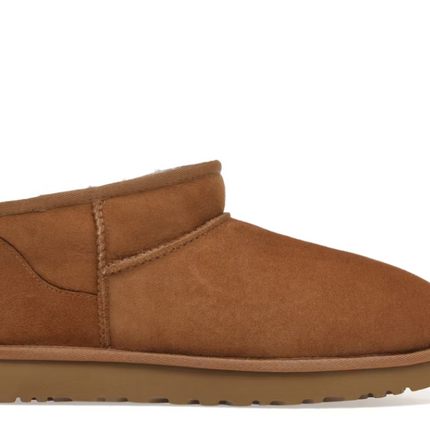 Bota UGG Classic Ultra Mini Castaño