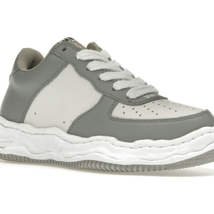 Maison Mihara Yasuhiro Wayne OG Sole Low White Grey A08FW706, trois-quarts avant extérieur