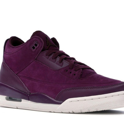 Air Jordan 3 Retro Bordeaux AH7859-600, trois-quarts avant extérieur