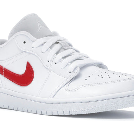 Air Jordan 1 Low White University Red AO9944-161, trois-quarts avant extérieur