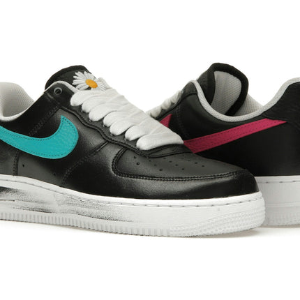 Nike Air Force 1 Low G-Dragon Peaceminusone Para-Noise 3.0 AQ3692-004, trois-quarts de la paire asymétrique