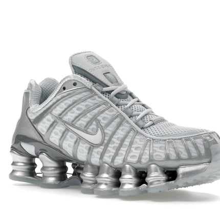Nike Shox TL Chrome AR3566-003, trois-quarts avant extérieur