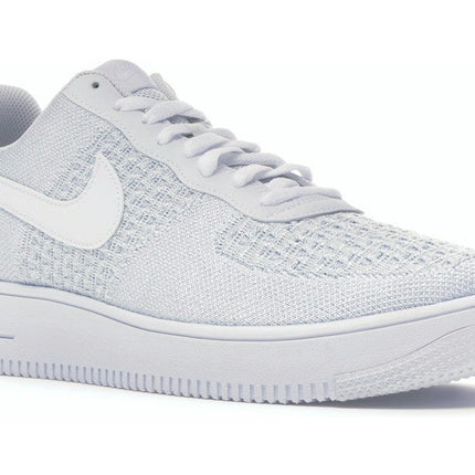 Nike Air Force 1 Flyknit 2 White Pure Platinum AV3042-100, trois-quarts avant extérieur