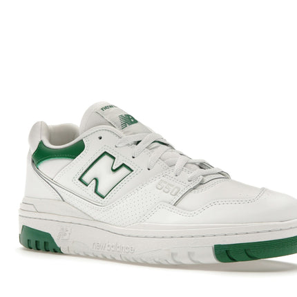 New Balance 550 White Classic Green BB550SWB, trois-quarts avant extérieur