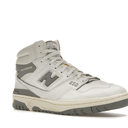 New Balance 650R Aimé Leon Dore White Grey BB650RA1, trois-quarts avant extérieur