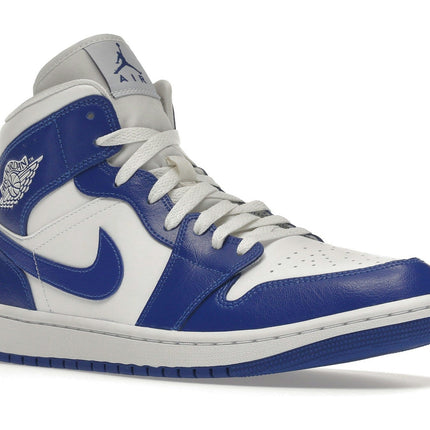 Air Jordan 1 Mid Kentucky Blue BQ6472-104, trois-quarts avant extérieur