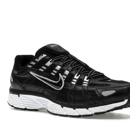 Nike P-6000 Black White Metallic Silver CD6404-026, trois-quarts avant extérieur