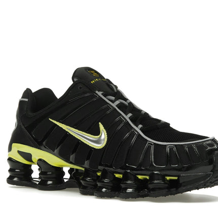 Nike Shox TL Black Dynamic Yellow CN0151-002, trois-quarts avant extérieur