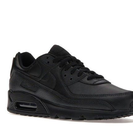 Nike Air Max 90 Leather Triple Black CZ5594-001, trois-quarts avant extérieur
