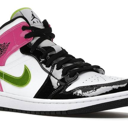 Air Jordan 1 Mid SE Cyber Active Fuchsia CZ9834-100, trois-quarts avant extérieur