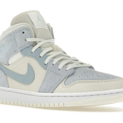 Air Jordan 1 Mid Mixed Textures Blue DA4666-100, trois-quarts avant extérieur