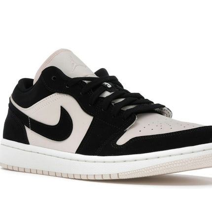 Air Jordan 1 Low Black Guava Ice DC0774-003, trois-quarts avant extérieur