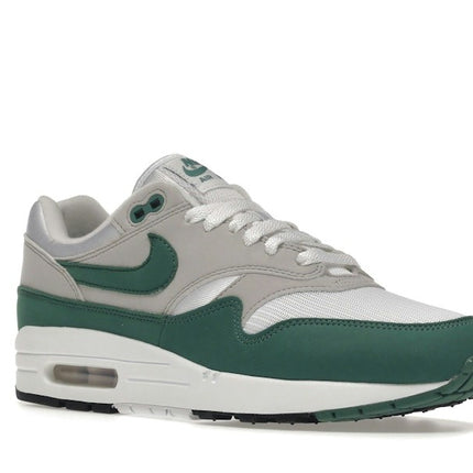 Nike Air Max 1 Anniversary Green DC1454-100, trois-quarts avant extérieur