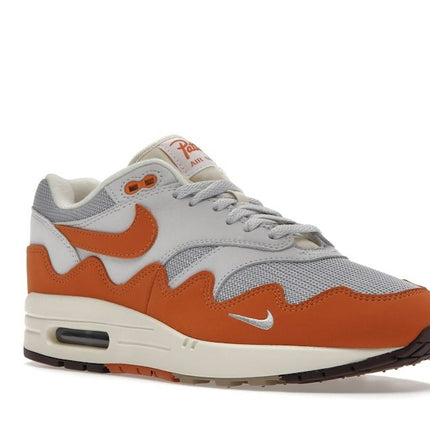 Nike Air Max 1 Patta Monarch DH1348-001, trois-quarts avant extérieur