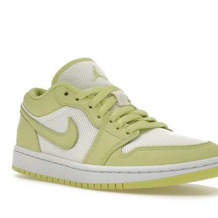 Air Jordan 1 Low Limelight DH9619-103, trois-quarts avant extérieur