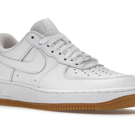 Nike Air Force 1 Low White Gum DJ2739-100, trois-quarts avant extérieur