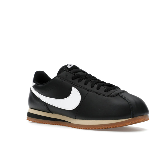 Nike Cortez Black Sesame DM4044-002, trois-quarts avant extérieur