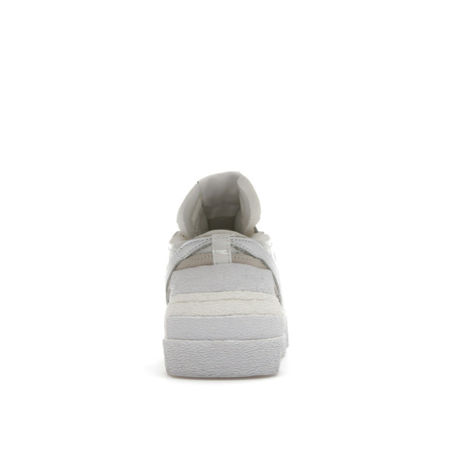 Nike Blazer Low Sacai White Patent Leather DM6443-100, arrière