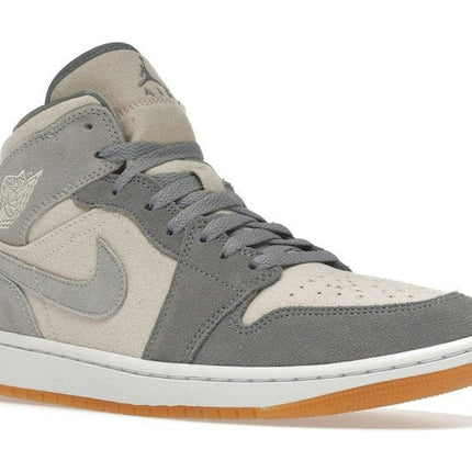 Air Jordan 1 Mid SE Particle Grey DN4281-100, trois-quarts avant extérieur