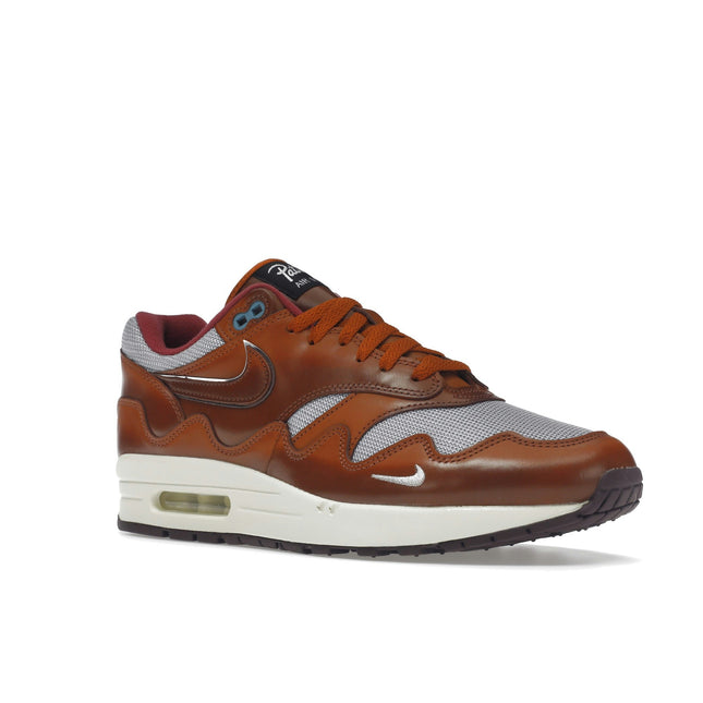 Nike Air Max 1 Patta Tan Brown DO9549-200, trois-quarts avant extérieur