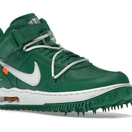 Nike Air Force 1 Mid Off-White Pine Green DR0500-300, trois-quarts avant extérieur