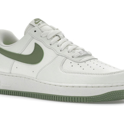 Nike Air Force 1 Low '07 SE Next Nature Oil Green DV3808-106, trois-quarts avant extérieur