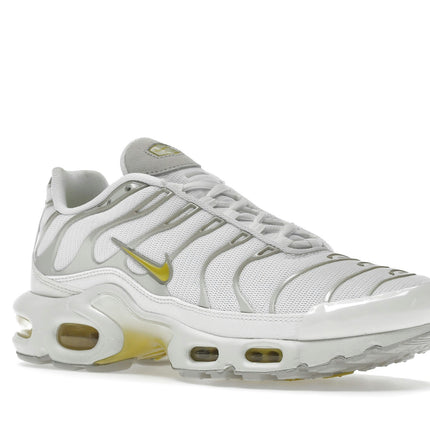 Nike Air Max Plus White Bone Celery DV6987-100, trois-quarts avant extérieur