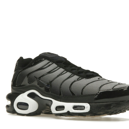 Nike Air Max Plus Midnight Navy DV7665-001, trois-quarts avant extérieur