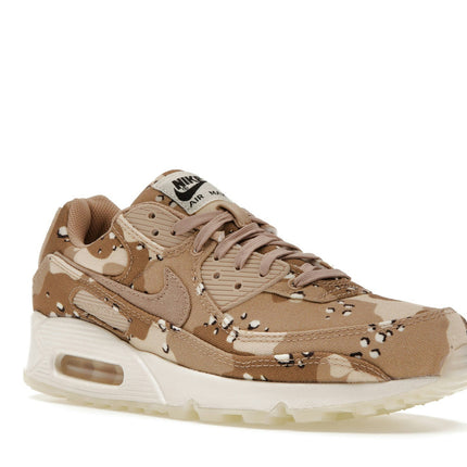 Nike Air Max 90 Desert Camo DX2313-200, trois-quarts avant extérieur
