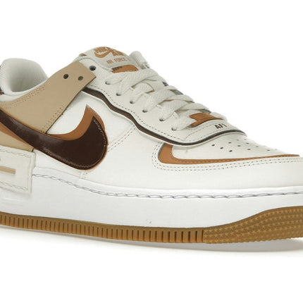 Nike Air Force 1 Low Shadow Flax Sesame DZ1847-106, trois-quarts avant extérieur