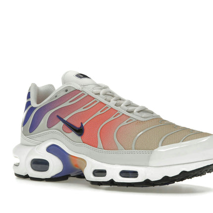 Nike Air Max Plus Persian Violet Light Wild Mango DZ3670-003, trois-quarts avant extérieur