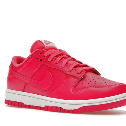 Nike Dunk Low Hyper Pink DZ5196-600, trois-quarts avant extérieur