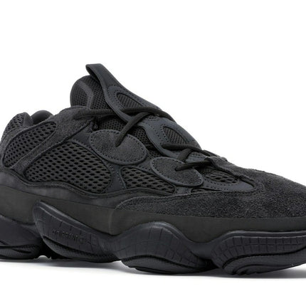 Adidas Yeezy 500 Utility Black F36640, trois-quarts avant extérieur