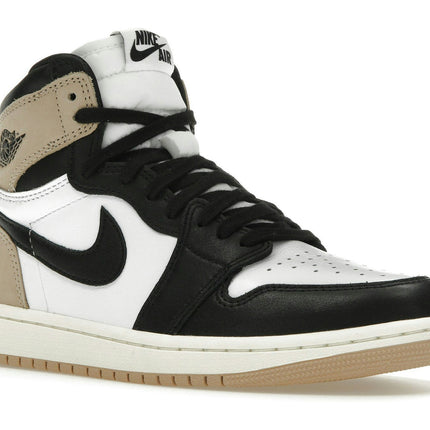 Air Jordan 1 Retro High OG Latte FD2596-021, trois-quarts avant extérieur