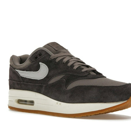 Nike Air Max 1 Crepe Soft Grey FD5088-001, trois-quarts avant extérieur