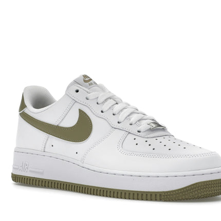 Nike Air Force 1 Low '07 White Neutral Olive FJ4146-110, trois-quarts avant extérieur