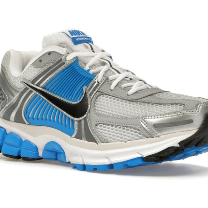 Nike Zoom Vomero 5 Photo Blue FJ4151-100, trois-quarts avant extérieur