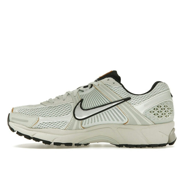 Nike Zoom Vomero 5 Light Silver Chrome FN6742-001, profil intérieur