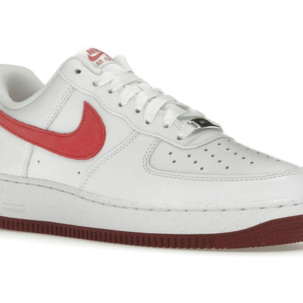 Nike Air Force 1 Low '07 XLD Valentine's Day 2024 FQ7626-100, trois-quarts avant extérieur