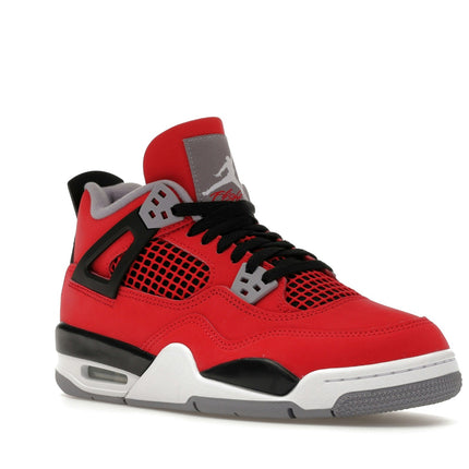 Air Jordan 4 Retro Toro Bravo (2026) (GS) FQ8213-600, trois-quarts avant extérieur
