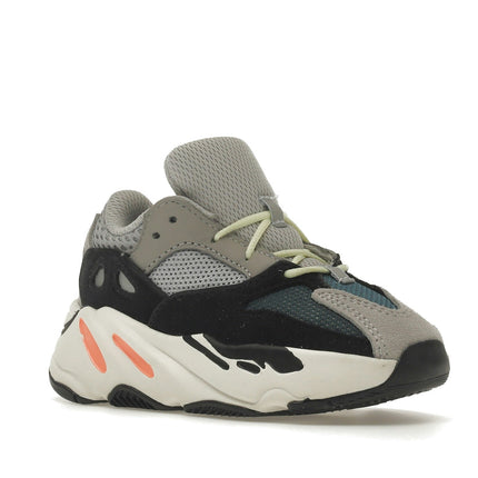 Adidas Yeezy Boost 700 Wave Runner (Infants) FU8961, trois-quarts avant extérieur