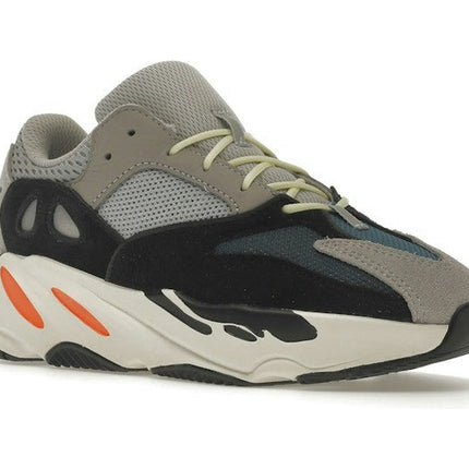 Adidas Yeezy Boost 700 Wave Runner (Kids) FU9005, trois-quarts avant extérieur