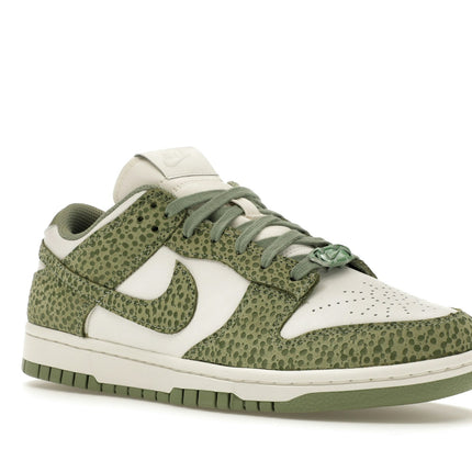 Nike Dunk Low Safari Oil Green FV6516-300, trois-quarts avant extérieur