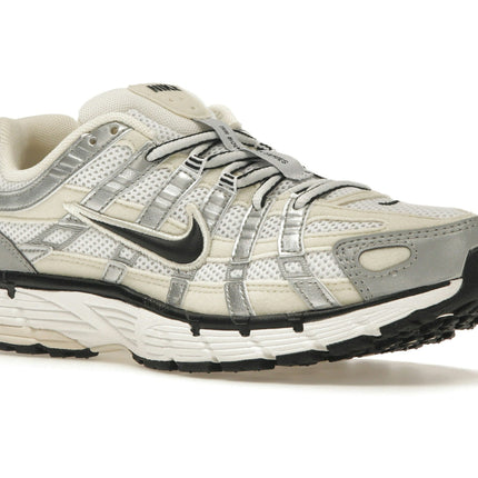 Nike P-6000 Coconut Milk Metallic Silver FV6603-100, trois-quarts avant extérieur