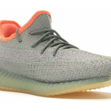 Adidas Yeezy Boost 350 V2 Desert Sage (Kids) FX9037, trois-quarts avant extérieur
