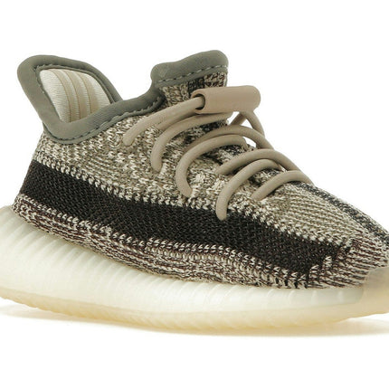 Adidas Yeezy Boost 350 V2 Zyon (Infants) FZ1284, trois-quarts avant extérieur
