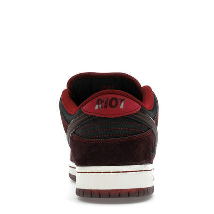 Nike SB Dunk Low Riot Skateshop FZ1289-200, arrière